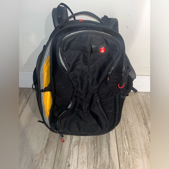 Manfrotto MB PL-MB-120 Backpack (Black) - Picture 2 of 16